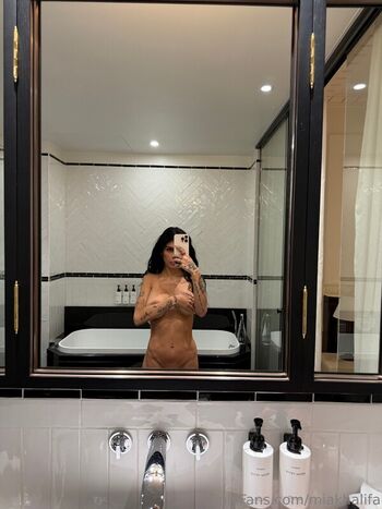 Full leaked Mia khalifa  page private onlyfans photo
