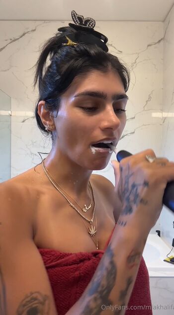 Full leaked Mia khalifa  page private onlyfans photo