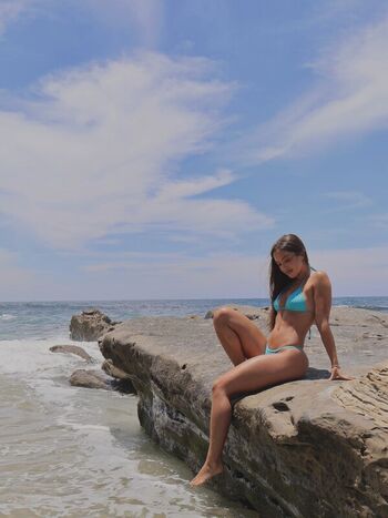 Full leaked Mia kuo private onlyfans photo