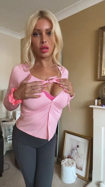 Full leaked Mia lightstar private onlyfans photo