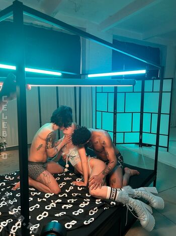 Full leaked Mia stone page private onlyfans photo
