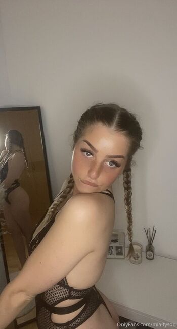 Full leaked Mia tyson private onlyfans photo