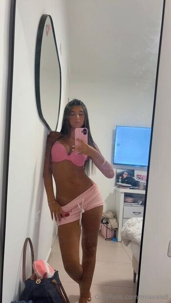 Full leaked Mia valee private onlyfans photo