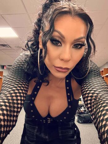 Full leaked Mia yim private onlyfans photo