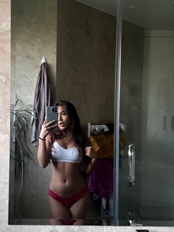 Mia Z