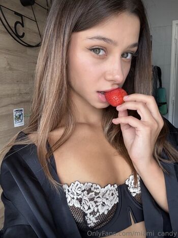MiaCandyGirl