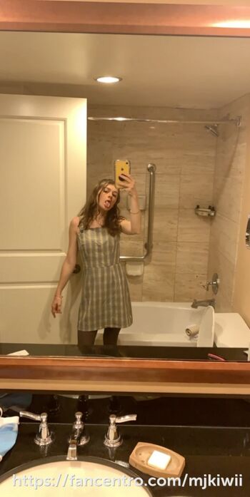 Full leaked Miaforme vip private onlyfans photo