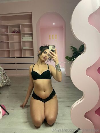 Full leaked Miamaeeee private onlyfans photo