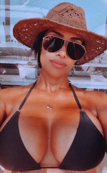 Full leaked Micaela reis page private onlyfans photo