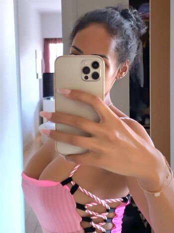 Full leaked Micaela reis page private onlyfans photo