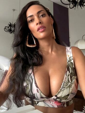 Full leaked Micaela reis page private onlyfans photo