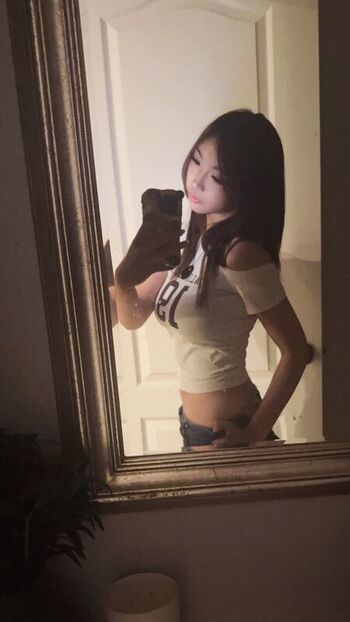 Full leaked Micaphernelia private onlyfans photo