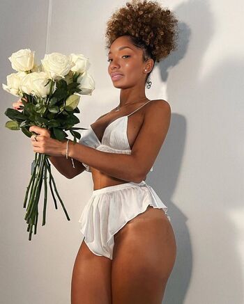 Full leaked Mickie carelse private onlyfans photo