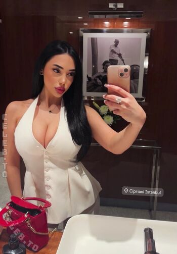 Full leaked Miiss chanel private onlyfans photo