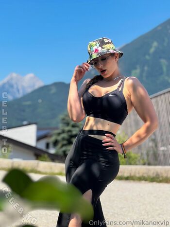 Mika Nox