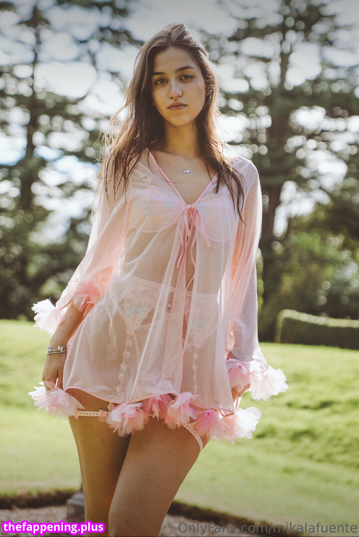 Mikaela Lafuente / Mika Lafuente