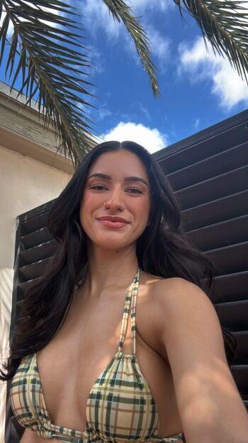 Full leaked Mikaelachavezt private onlyfans photo