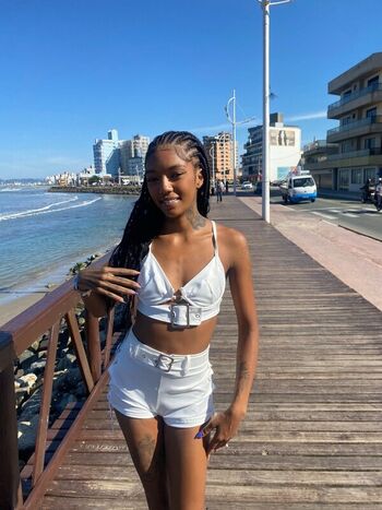Full leaked Mikelly silva private onlyfans photo