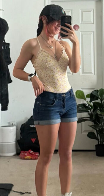 Full leaked Mikiexe private onlyfans photo