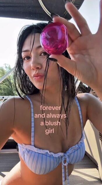 Full leaked Miku martineau private onlyfans photo