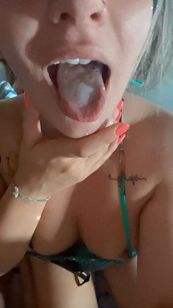 Full leaked Milena close private onlyfans photo