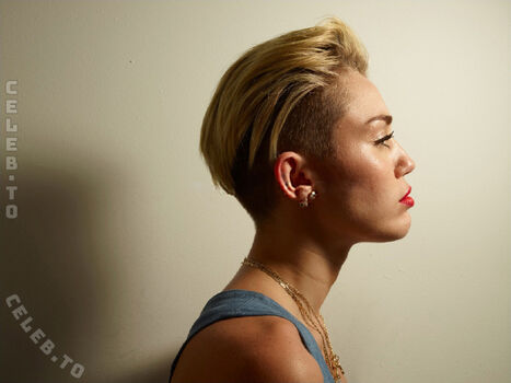 Full leaked Miley cyrus page private onlyfans photo