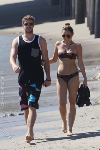 Full leaked Miley cyrus page private onlyfans photo