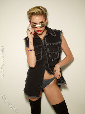 Full leaked Miley cyrus page private onlyfans photo