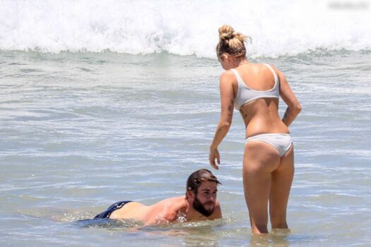 Full leaked Miley cyrus page private onlyfans photo