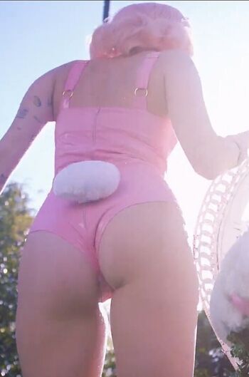 Full leaked Miley cyrus page private onlyfans photo