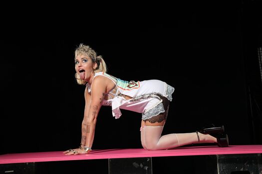Full leaked Miley cyrus private onlyfans photo