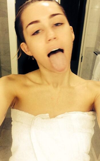Full leaked Miley cyrus page private onlyfans photo