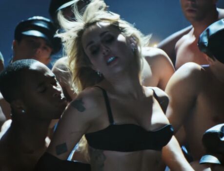 Full leaked Miley cyrus page private onlyfans photo