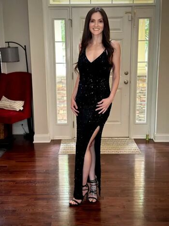 Full leaked Milfgoddess private onlyfans photo