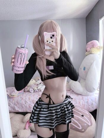 Full leaked Milkiewaifu private onlyfans photo