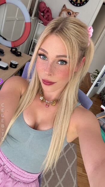 Full leaked Milschbaum private onlyfans photo