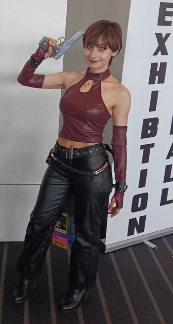 mimidoescosplay