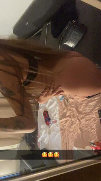 Full leaked Miminafell private onlyfans photo