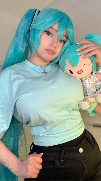 Full leaked Mina min private onlyfans photo