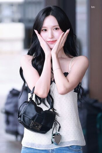Full leaked Mina myoi private onlyfans photo