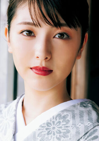 minami hamabe