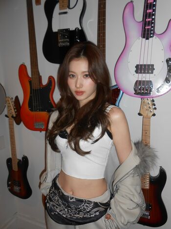 Minatozaki Sana (TWICE)