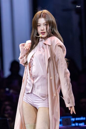 Full leaked Minatozaki sana page private onlyfans photo