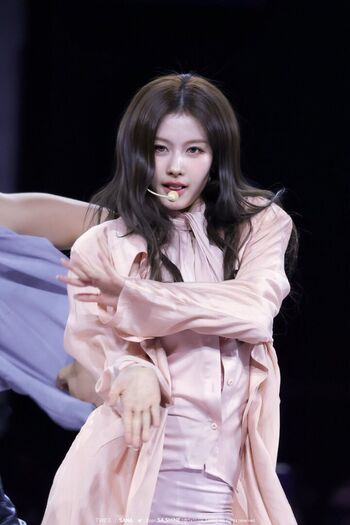 Full leaked Minatozaki sana page private onlyfans photo