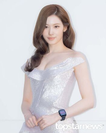 Full leaked Minatozaki sana page private onlyfans photo