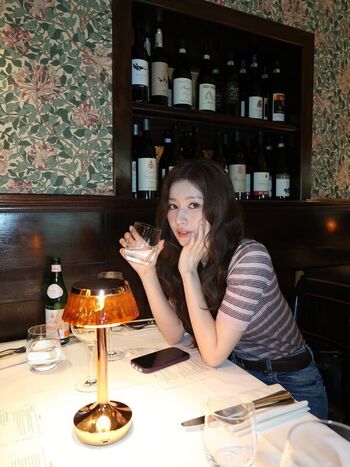 Full leaked Minatozaki sana page private onlyfans photo