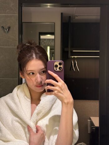 Full leaked Minatozaki sana page private onlyfans photo