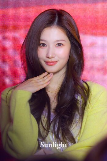 Full leaked Minatozaki sana page private onlyfans photo