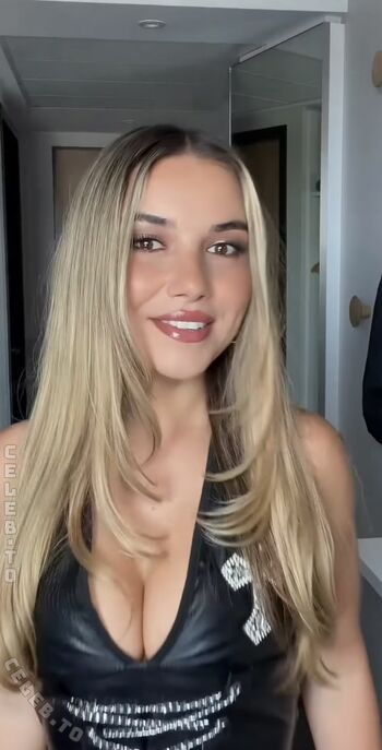 Full leaked Minicuta private onlyfans photo