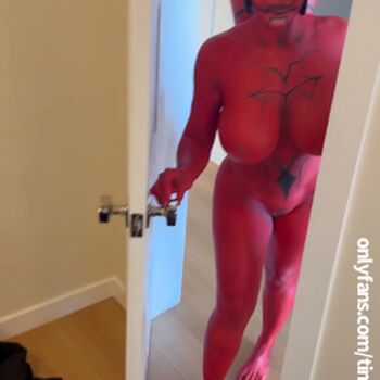 Full leaked Minitinah private onlyfans photo